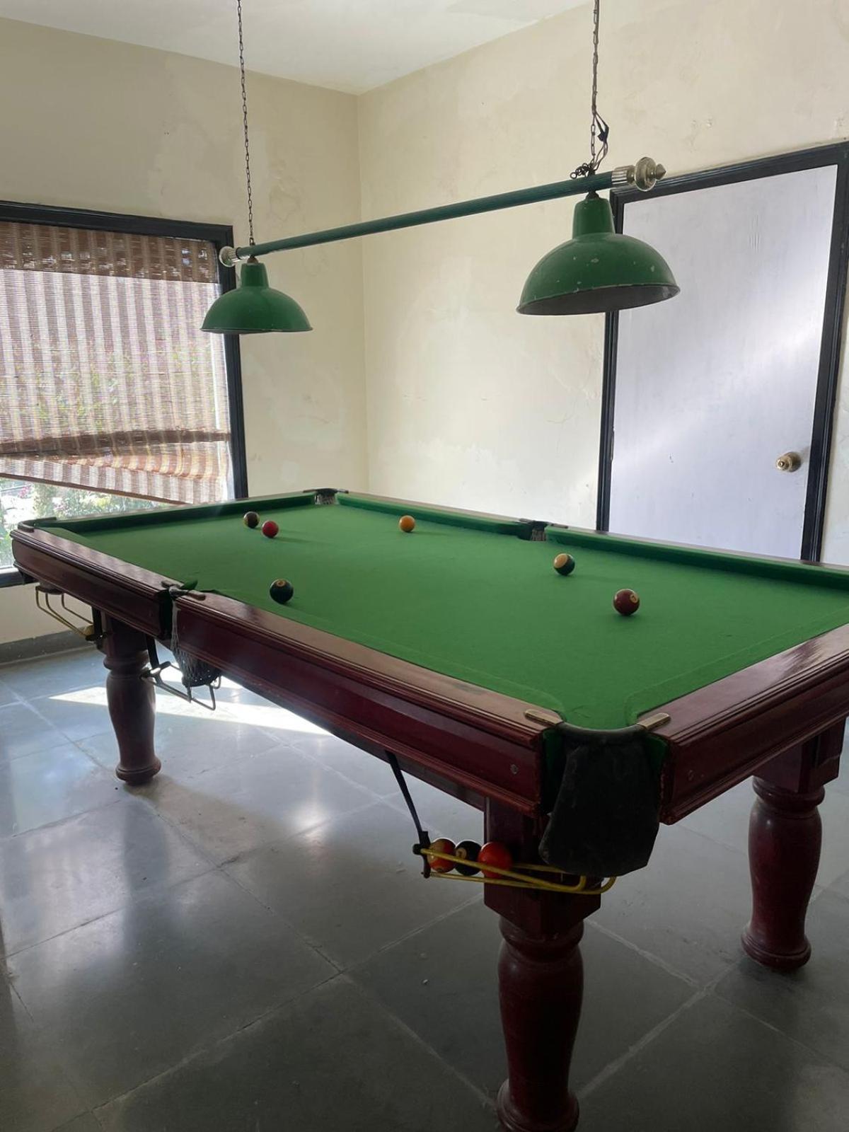 8Fold-Pinecrest By Larisa, Bhimtal Hotel Eksteriør billede