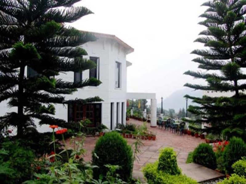 8Fold-Pinecrest By Larisa, Bhimtal Hotel Eksteriør billede