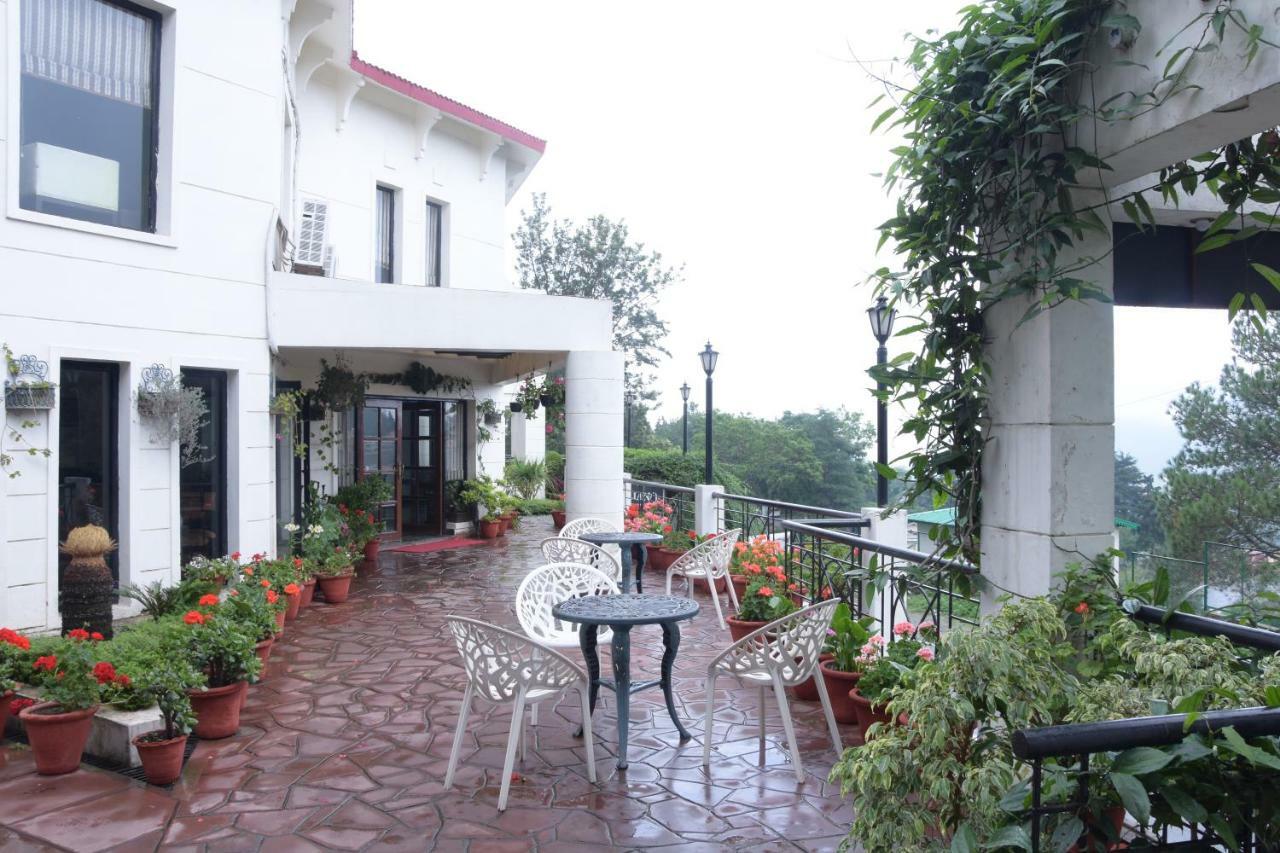 8Fold-Pinecrest By Larisa, Bhimtal Hotel Eksteriør billede